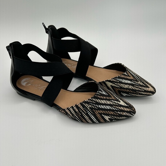 MARI A Animal print flats Size 71/2M  NWOT - Picture 3 of 6